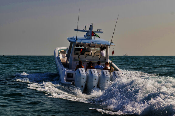 V10 425hp Verado DSC 6849sRGB